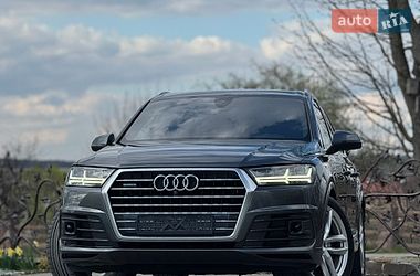 Внедорожник / Кроссовер Audi Q7 2017 в Дрогобыче