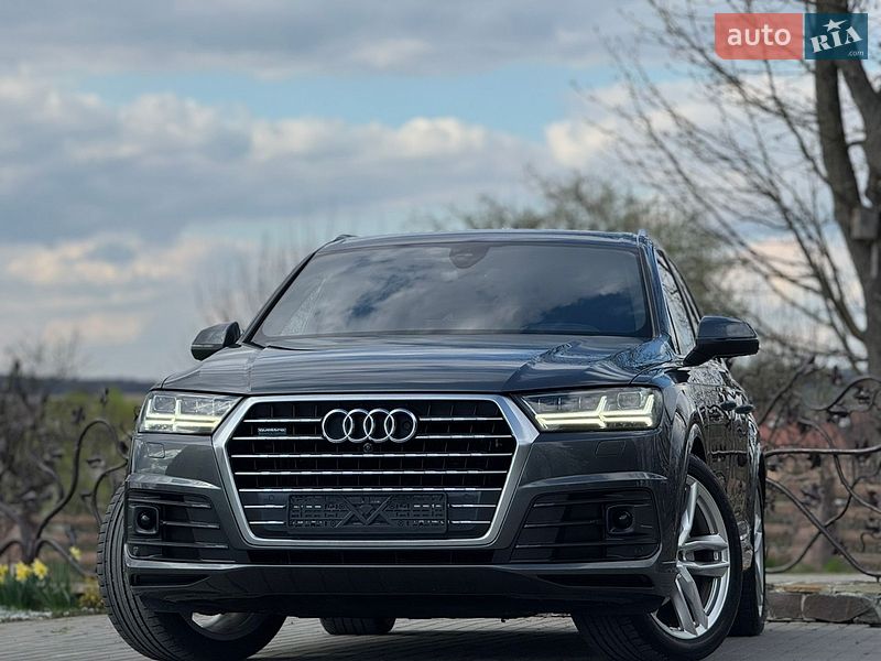 Внедорожник / Кроссовер Audi Q7 2017 в Дрогобыче