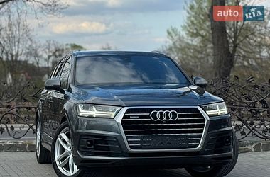 Внедорожник / Кроссовер Audi Q7 2017 в Дрогобыче