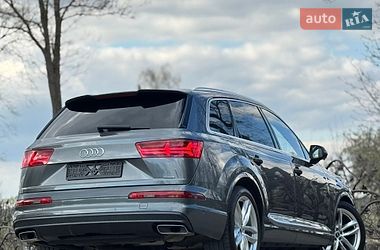 Внедорожник / Кроссовер Audi Q7 2017 в Дрогобыче