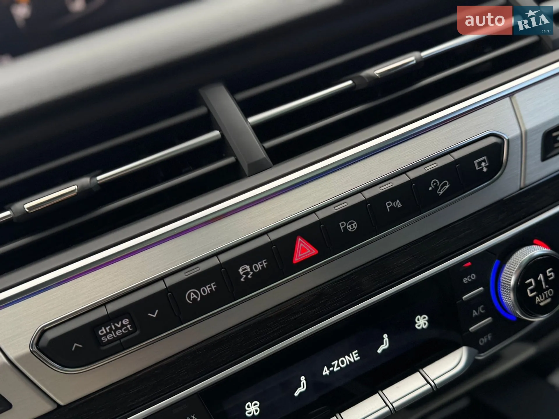 2017 Audi Q7 - мініатюра 116