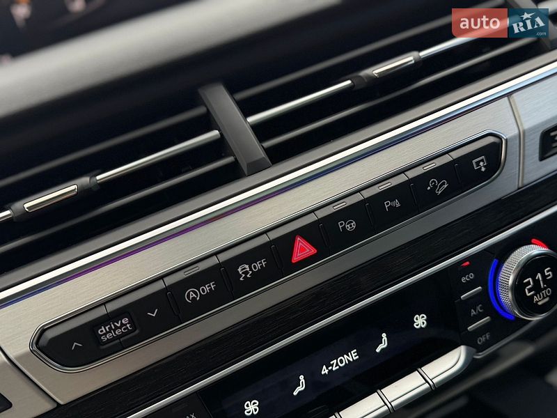 Внедорожник / Кроссовер Audi Q7 2017 в Дрогобыче