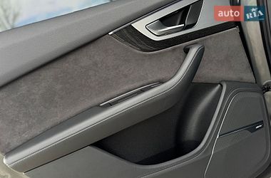 Внедорожник / Кроссовер Audi Q7 2017 в Дрогобыче