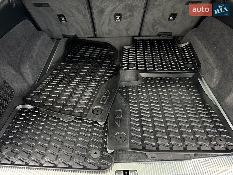Внедорожник / Кроссовер Audi Q7 2017 в Дрогобыче
