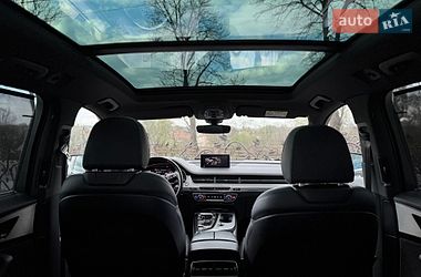 Внедорожник / Кроссовер Audi Q7 2017 в Дрогобыче