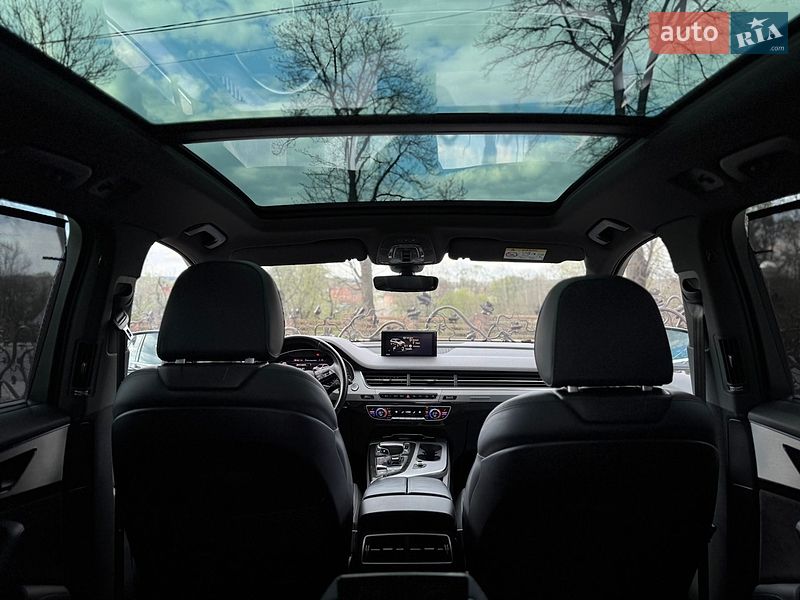 Внедорожник / Кроссовер Audi Q7 2017 в Дрогобыче