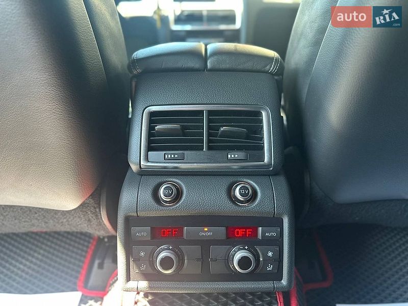 Позашляховик / Кросовер Audi Q7 2013 в Києві