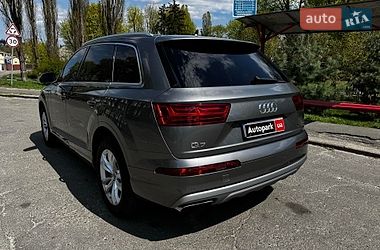 Позашляховик / Кросовер Audi Q7 2016 в Києві