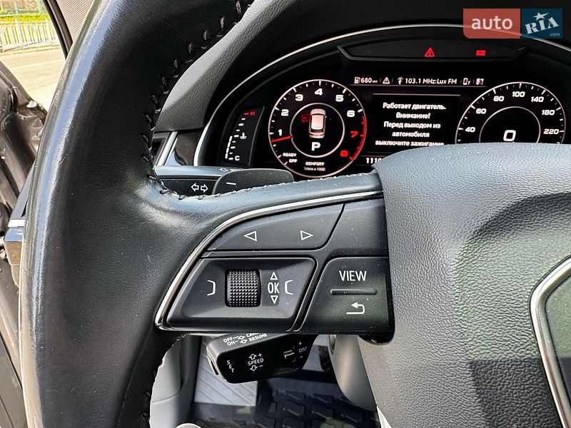 Позашляховик / Кросовер Audi Q7 2016 в Києві