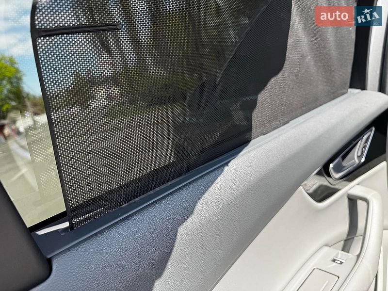 Позашляховик / Кросовер Audi Q7 2016 в Києві