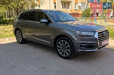 Внедорожник / Кроссовер Audi Q7 2017 в Черновцах