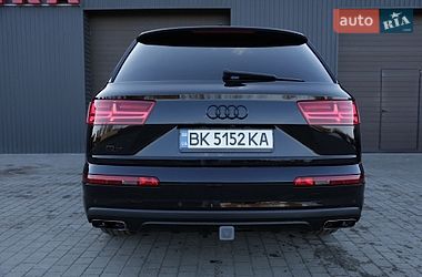 Внедорожник / Кроссовер Audi Q7 2016 в Сарнах