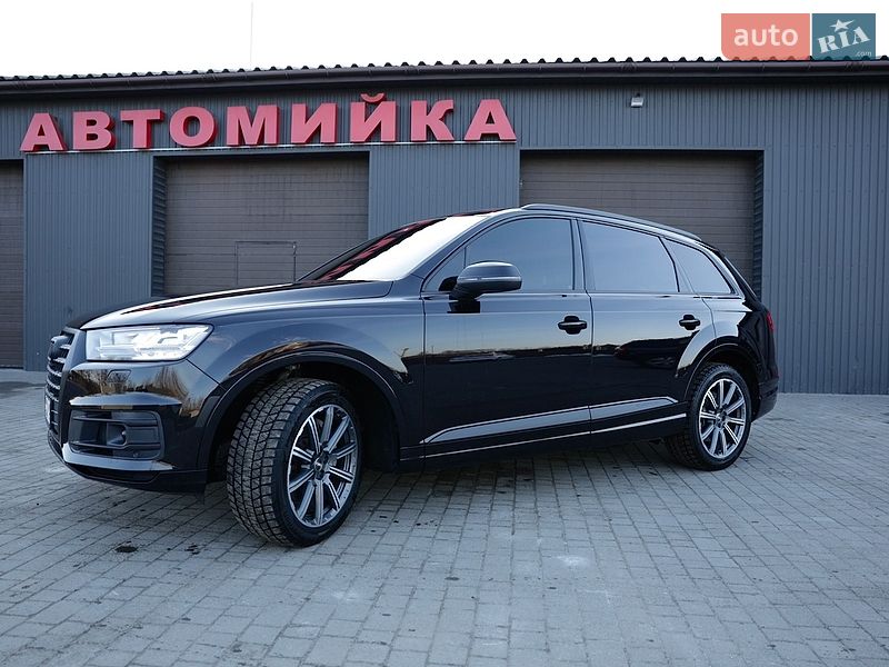 Внедорожник / Кроссовер Audi Q7 2016 в Сарнах