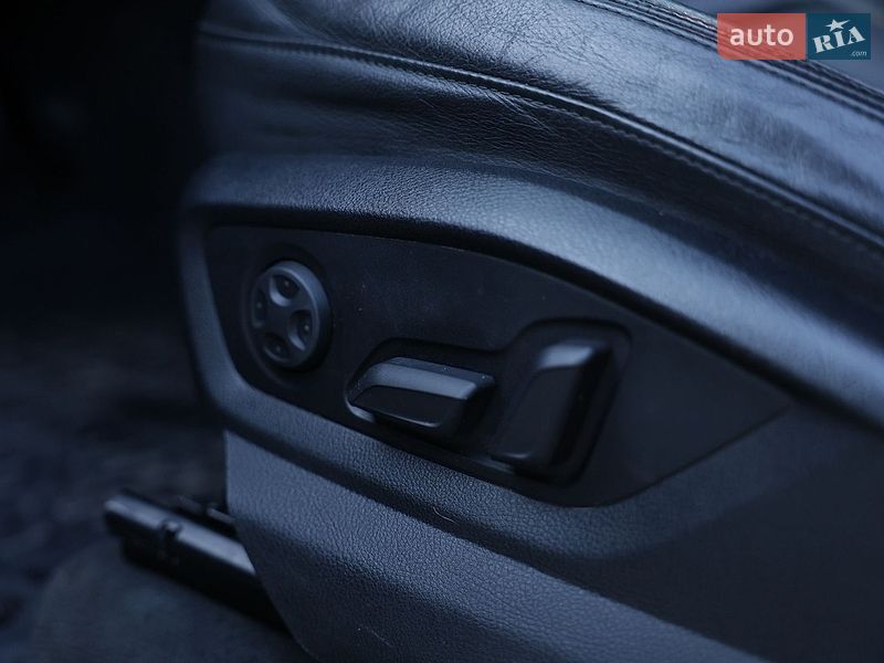Внедорожник / Кроссовер Audi Q7 2016 в Сарнах