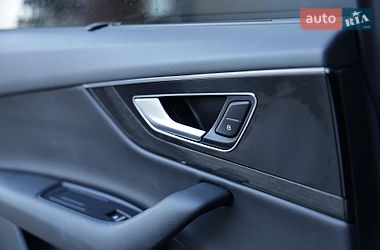 Внедорожник / Кроссовер Audi Q7 2016 в Сарнах