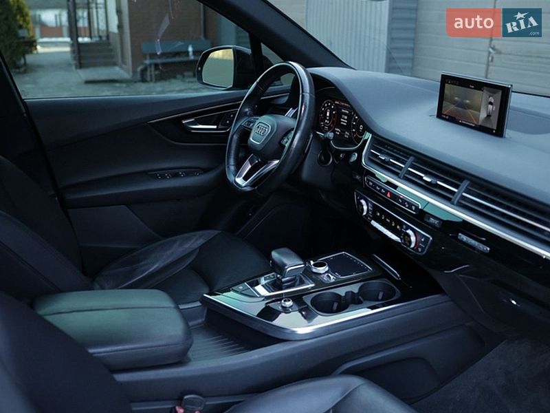 Внедорожник / Кроссовер Audi Q7 2016 в Сарнах