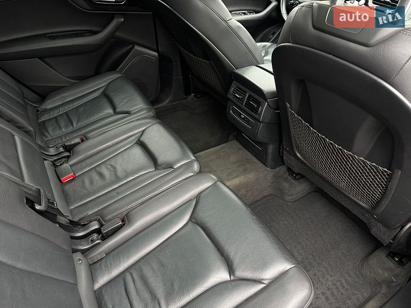 Внедорожник / Кроссовер Audi Q7 2017 в Киеве