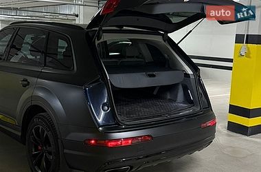 Позашляховик / Кросовер Audi Q7 2016 в Дніпрі