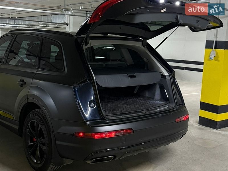 Позашляховик / Кросовер Audi Q7 2016 в Дніпрі