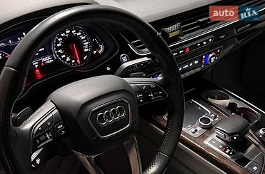 Позашляховик / Кросовер Audi Q7 2016 в Дніпрі