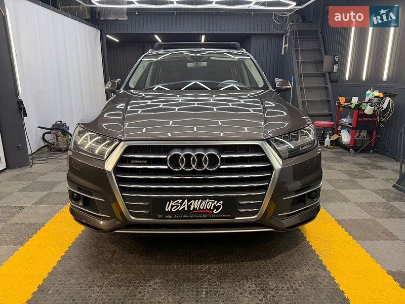 Внедорожник / Кроссовер Audi Q7 2016 в Киеве