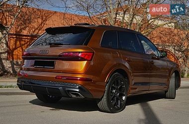 Внедорожник / Кроссовер Audi Q7 2024 в Киеве