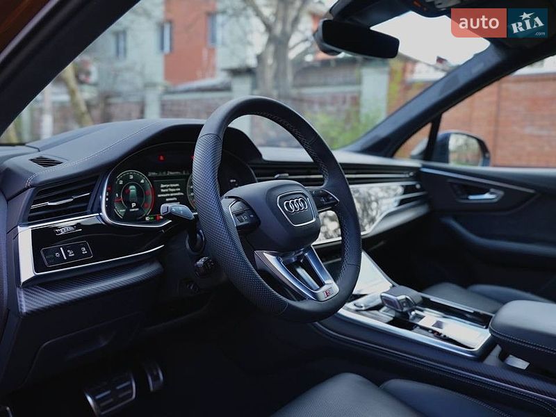 Внедорожник / Кроссовер Audi Q7 2024 в Киеве