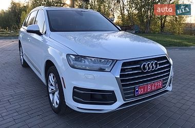 Внедорожник / Кроссовер Audi Q7 2017 в Сокале