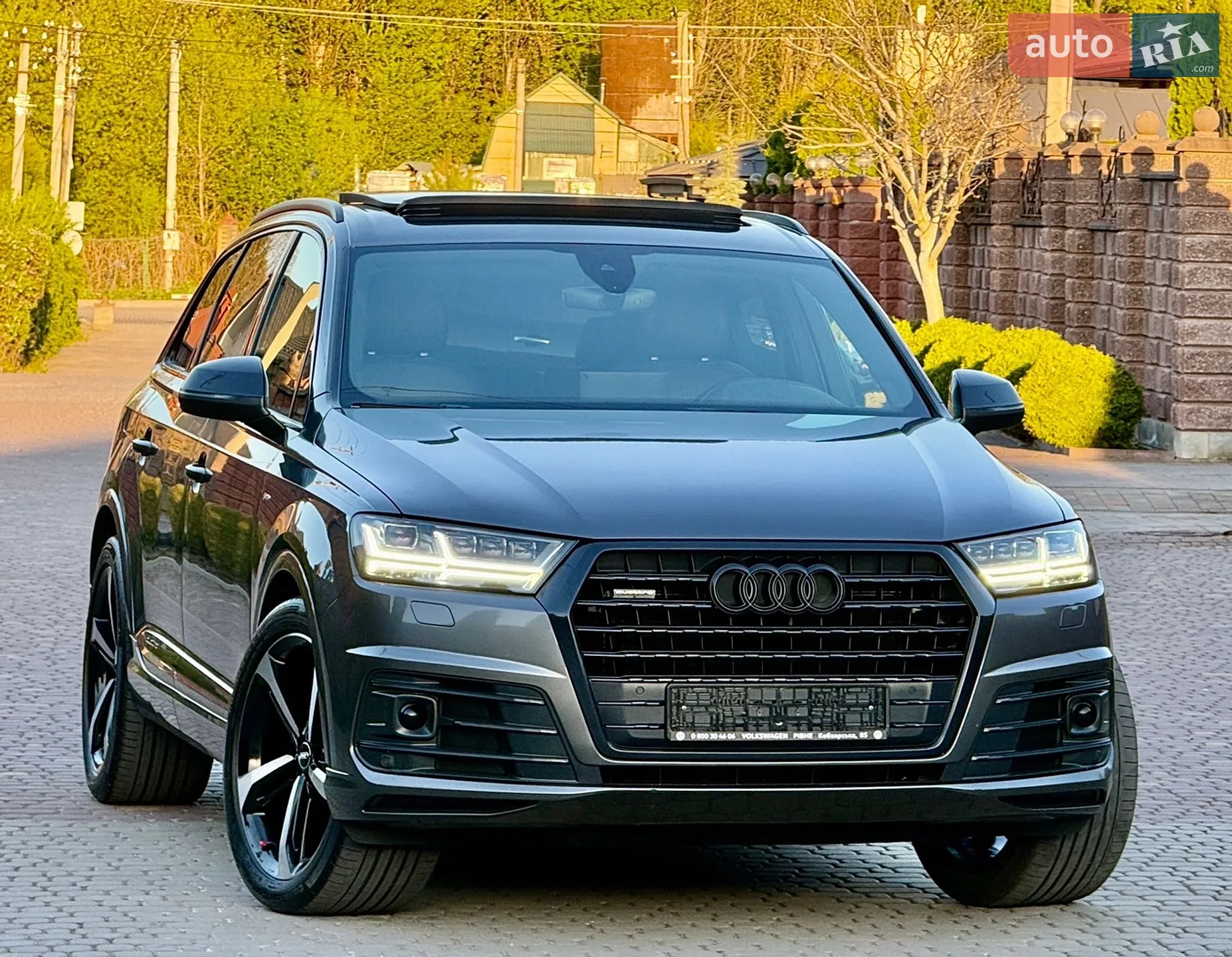 2018 Audi Q7 - фото 1