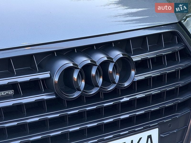 Позашляховик / Кросовер Audi Q7 2018 в Рівному