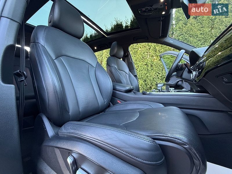 Позашляховик / Кросовер Audi Q7 2018 в Рівному