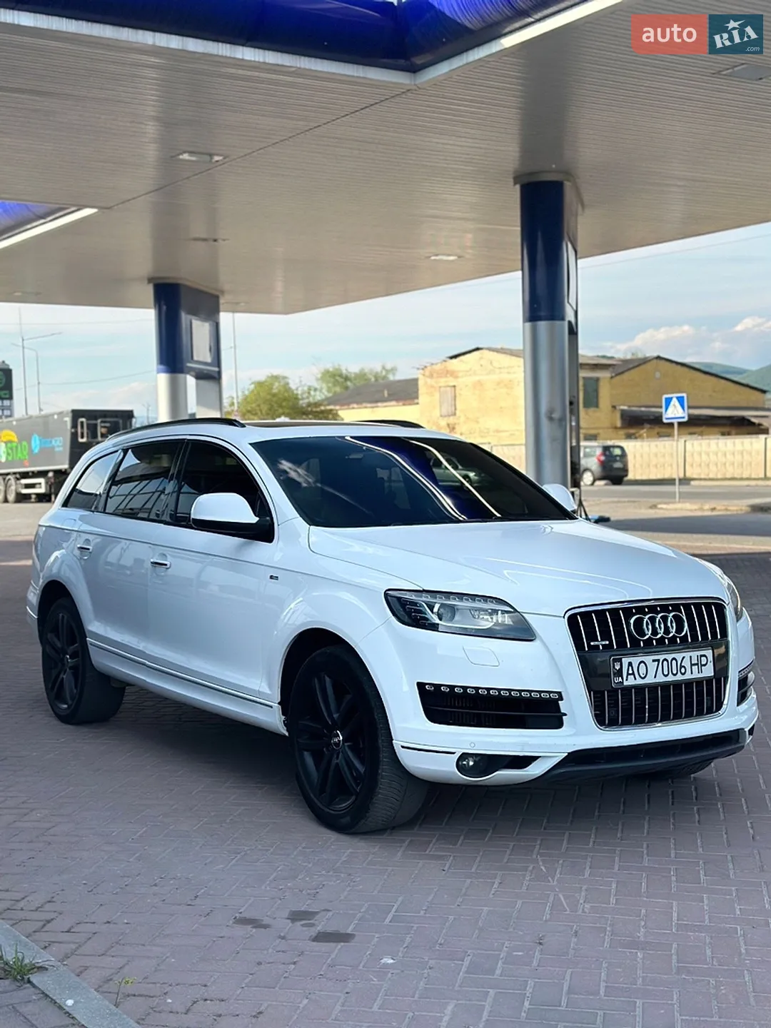 2010 Audi Q7 - мініатюра 2