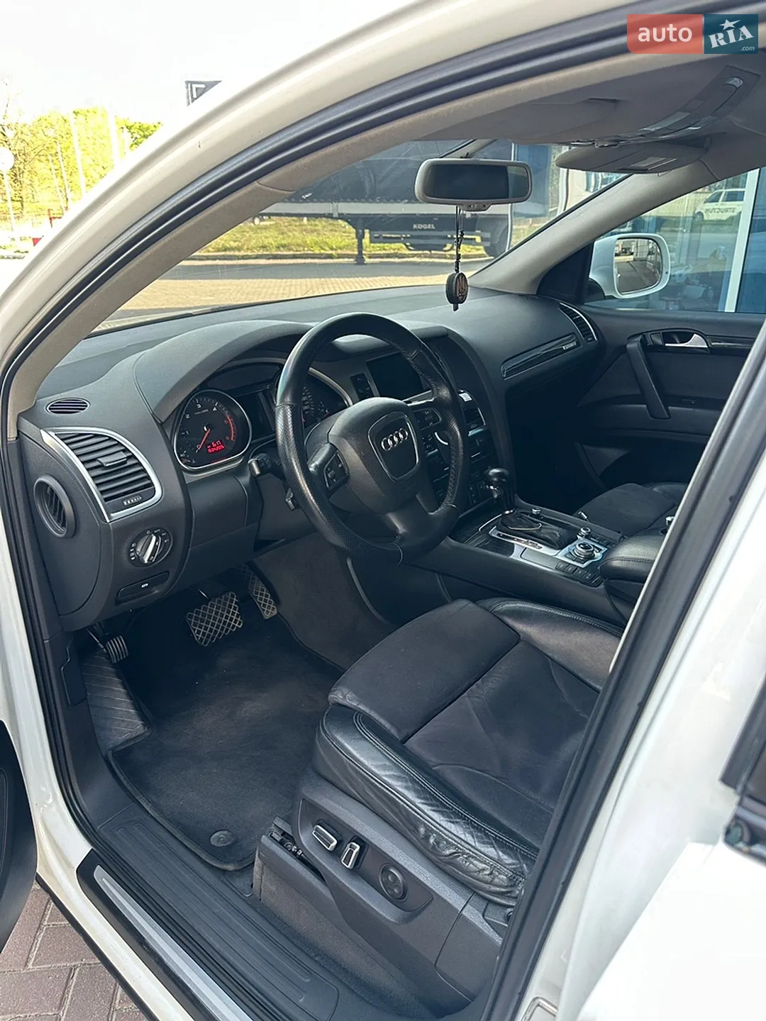2010 Audi Q7 - мініатюра 14