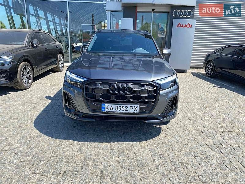 Позашляховик / Кросовер Audi Q7 2026 в Дніпрі