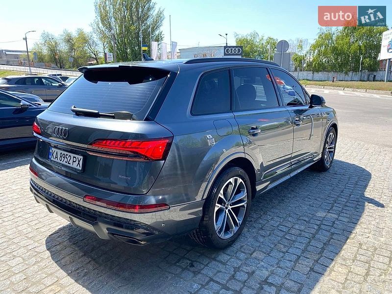 Позашляховик / Кросовер Audi Q7 2026 в Дніпрі
