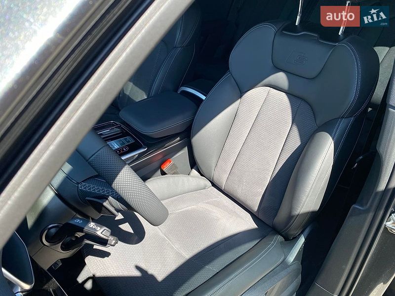 Позашляховик / Кросовер Audi Q7 2026 в Дніпрі