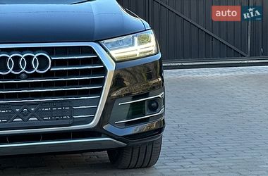 Внедорожник / Кроссовер Audi Q7 2017 в Сарнах