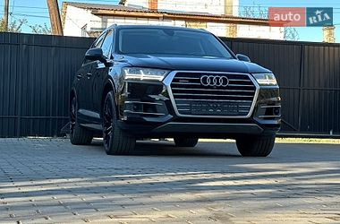 Внедорожник / Кроссовер Audi Q7 2017 в Сарнах