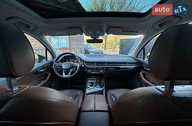Внедорожник / Кроссовер Audi Q7 2017 в Сарнах