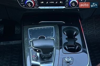 Внедорожник / Кроссовер Audi Q7 2017 в Сарнах