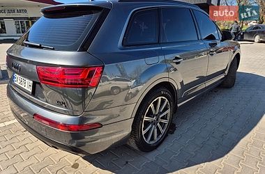 Внедорожник / Кроссовер Audi Q7 2016 в Каменец-Подольском