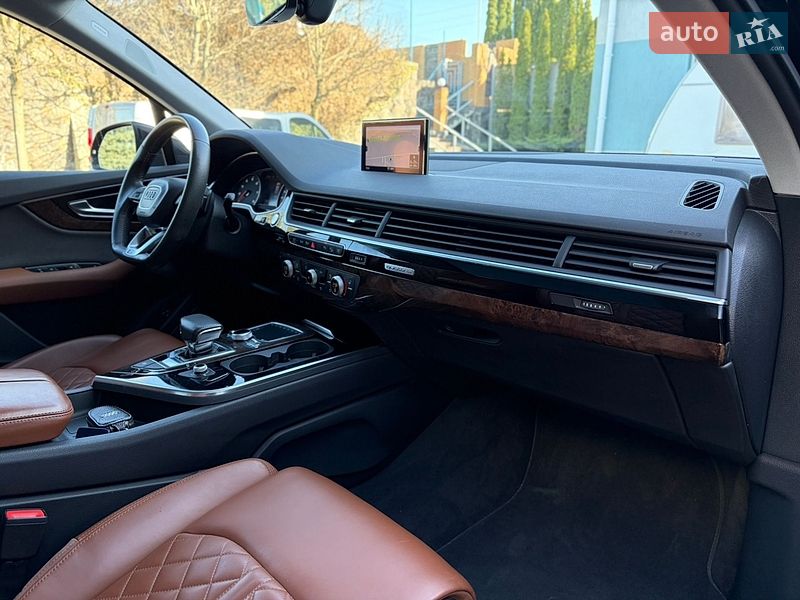 Внедорожник / Кроссовер Audi Q7 2018 в Луцке