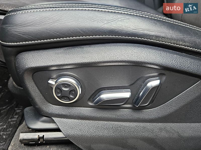 Позашляховик / Кросовер Audi Q7 2016 в Кам'янець-Подільському