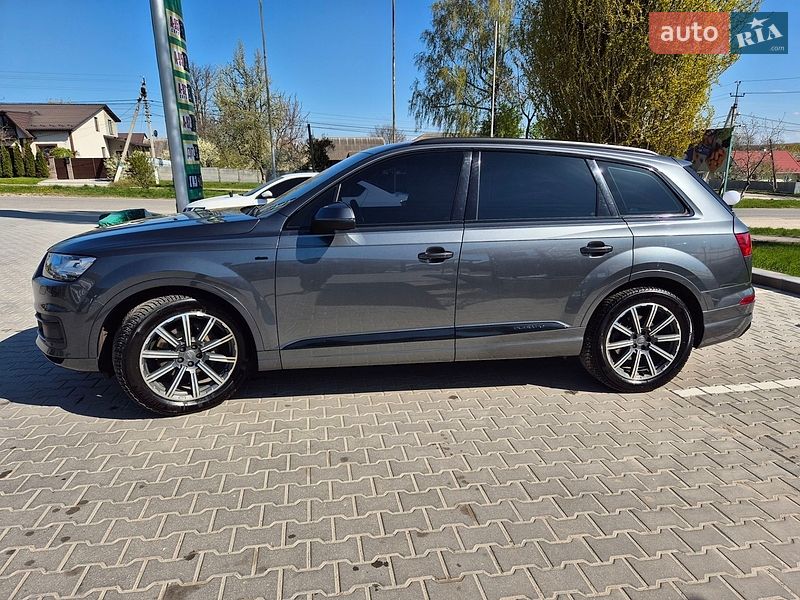 Позашляховик / Кросовер Audi Q7 2016 в Кам'янець-Подільському