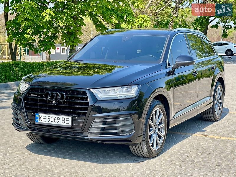 Внедорожник / Кроссовер Audi Q7 2018 в Каменском