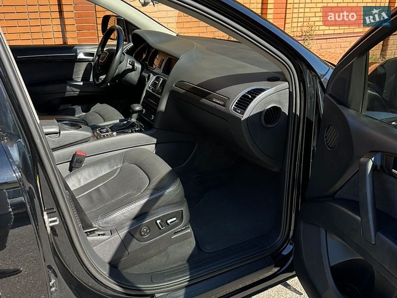 Внедорожник / Кроссовер Audi Q7 2011 в Киеве
