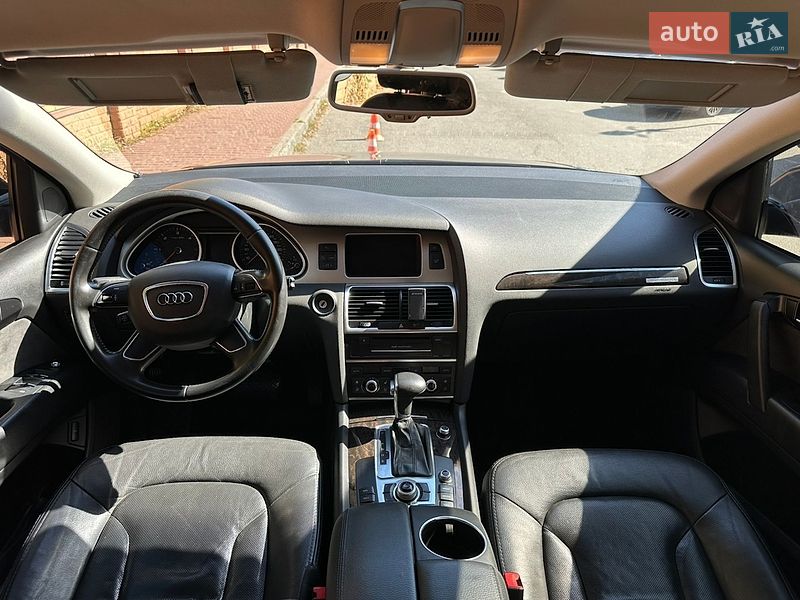 Внедорожник / Кроссовер Audi Q7 2011 в Киеве