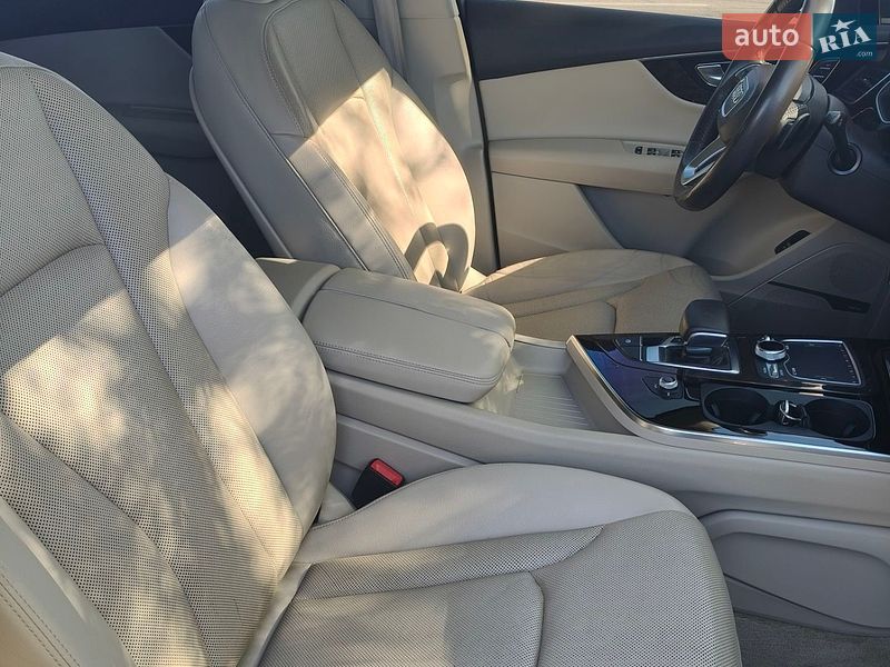 Внедорожник / Кроссовер Audi Q7 2016 в Белой Церкви