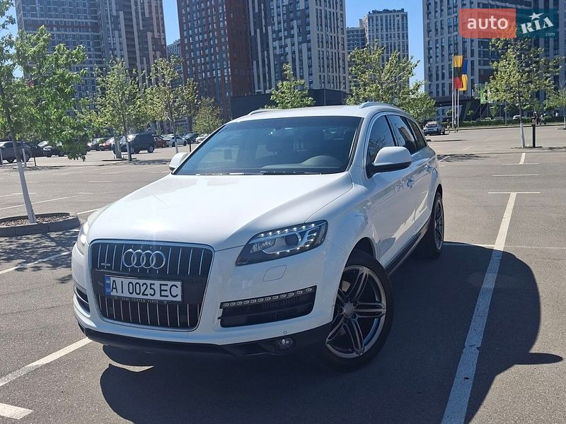 Внедорожник / Кроссовер Audi Q7 2013 в Киеве