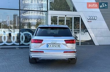 Внедорожник / Кроссовер Audi Q7 2017 в Харькове